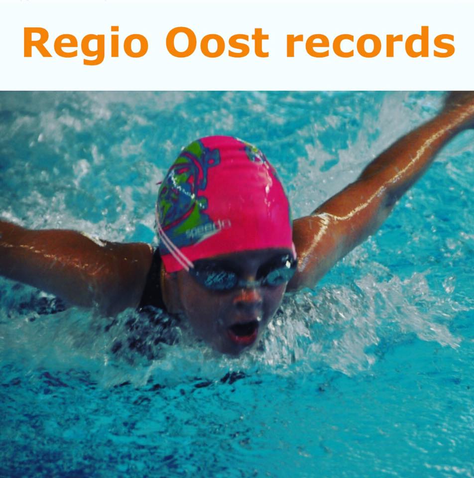 Emmelien Smelt verpulvert oud Regio Oost record op de 100 meter wisselslag