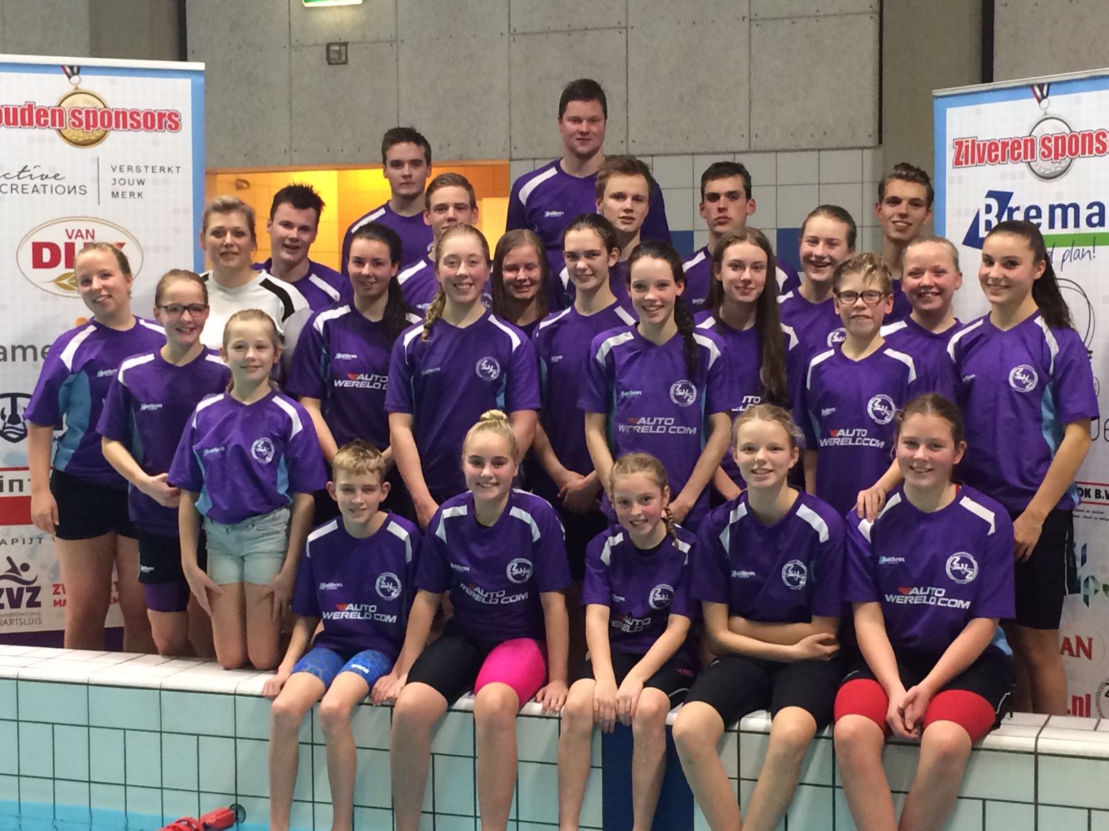 Zwemvereniging Zwartsluis zwemt competitie in Harlingen
